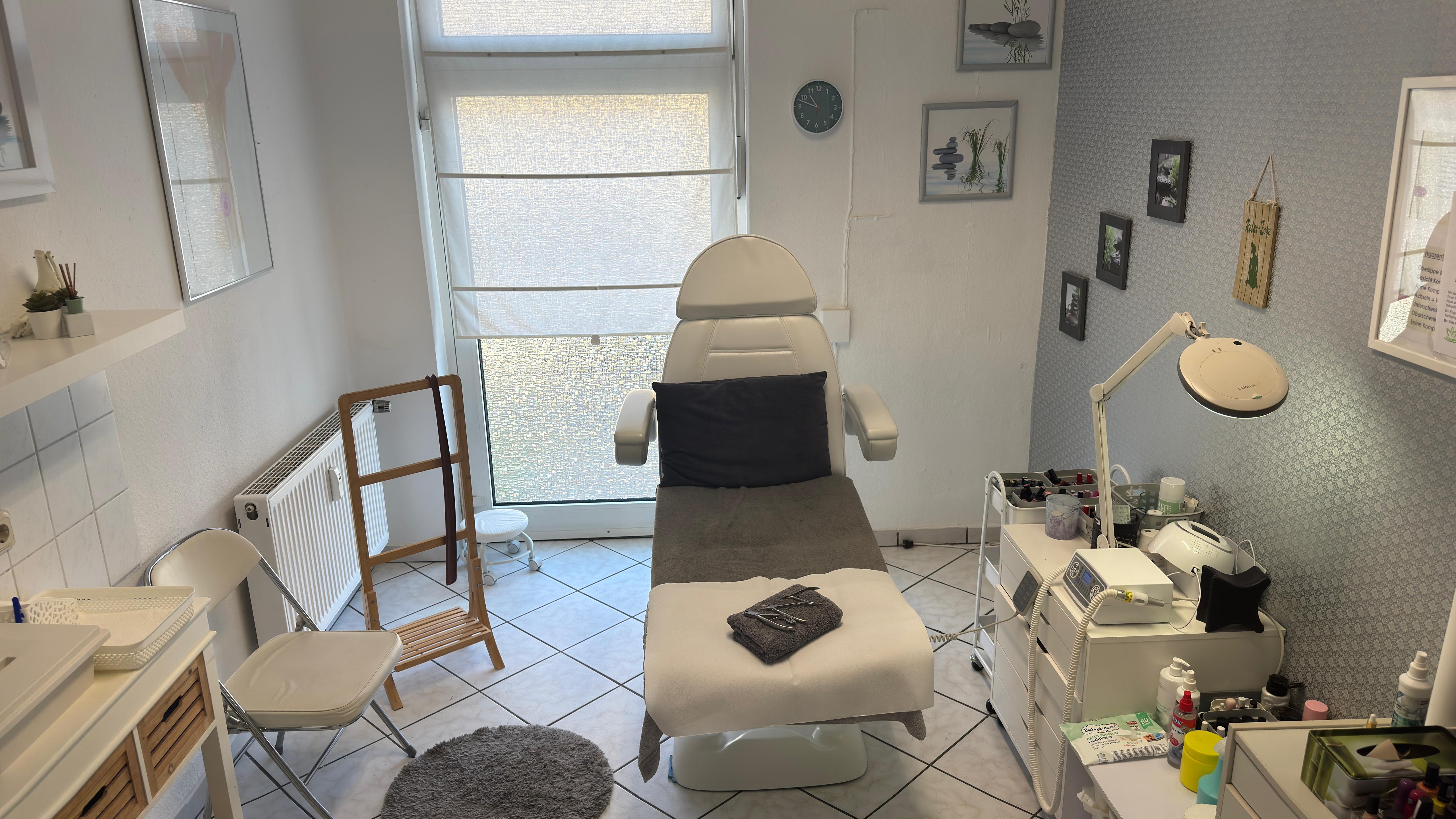 Fußpflegeraum im Nui's Studio